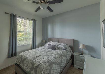 Hills Bay Hideaway Queen Bedroom