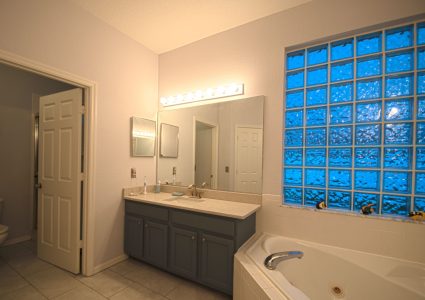 Hills Bay Hideaway Bathroom